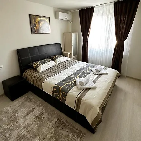 Diana's Place *